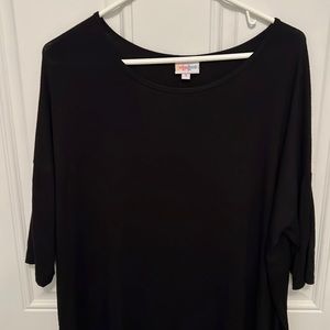 🎉3 for $15 on items $10 or less 
LulaRoe Irma size small